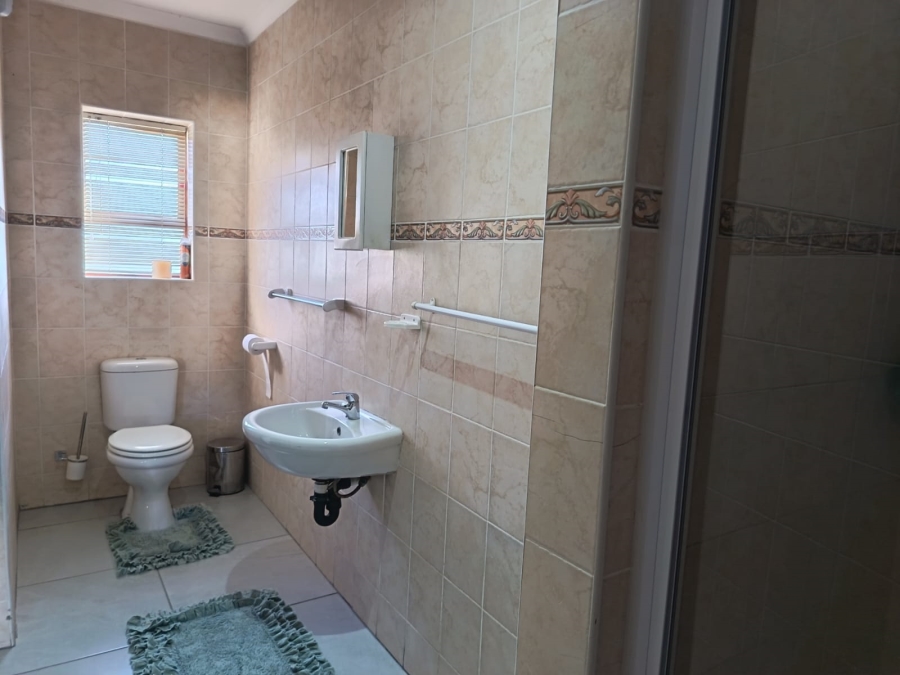 2 Bedroom Property for Sale in Strelitzia Park Eastern Cape